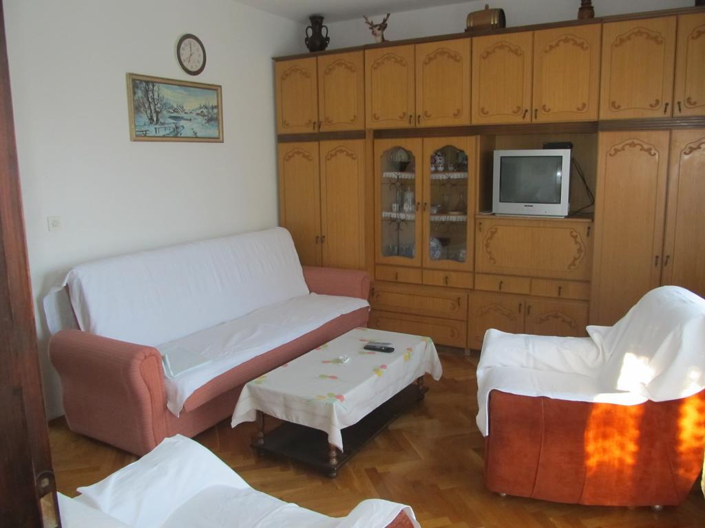 Apartment Razum Pula Luaran gambar
